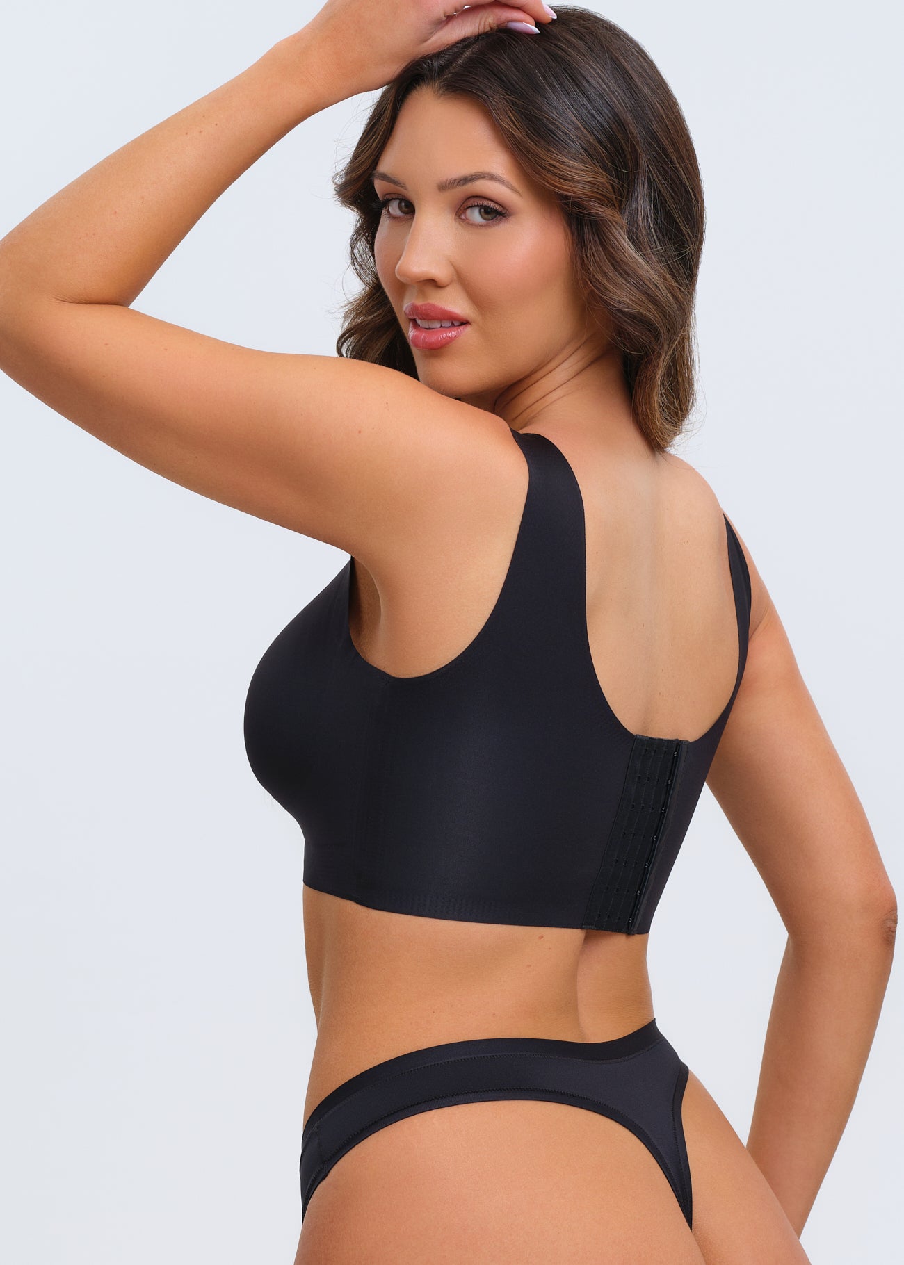 MagicEraser V-Neck Tank Bra