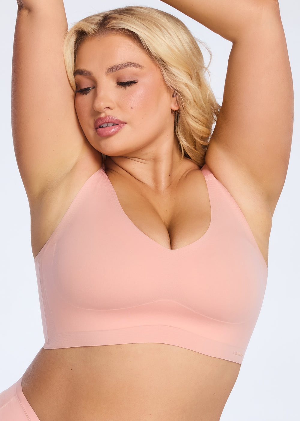 MagicEraser Wireless V-Neck Adjustable Bra