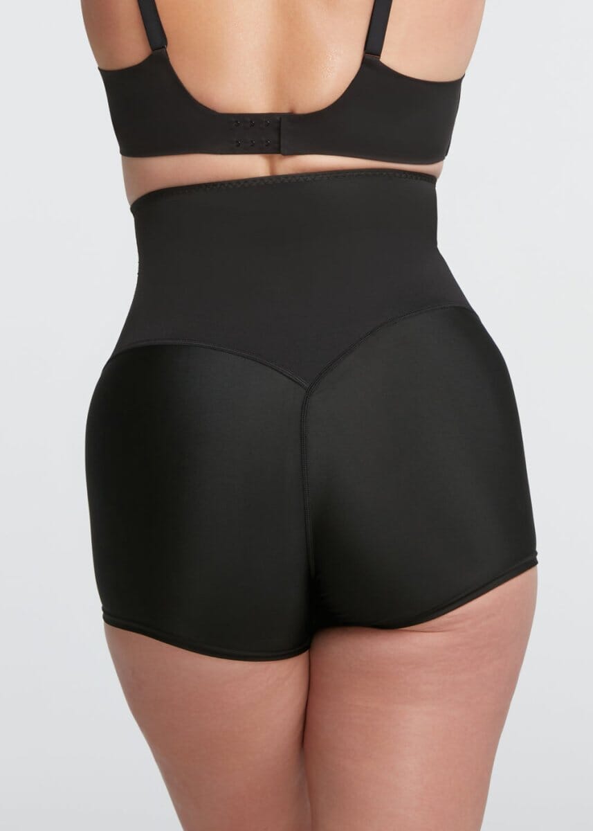 Thermo Sweat Compressing Shorts - She's Waisted