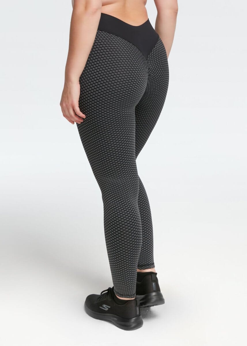Lifted Textured Scrunch Leggings - She's Waisted